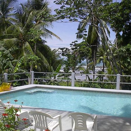 דומיניקל Coconut Grove Oceanfront Cottages מראה חיצוני תמונה